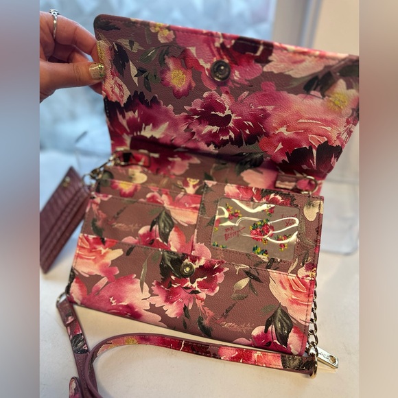 Betsey Johnson pink & purple floral crossbody wallet purse chain strap and bow - Picture 3 of 5